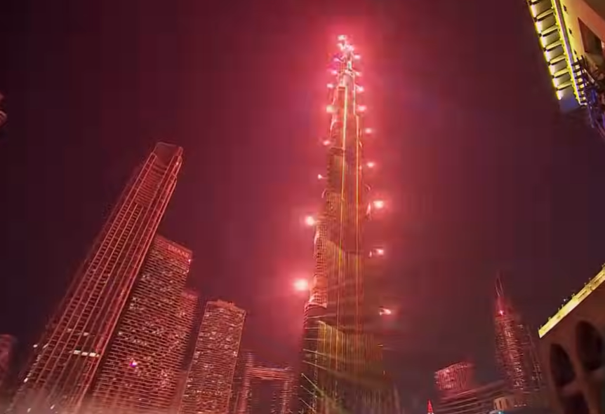 দুবাইয়ে প্রথমবারের মতো ৮ দিনের নববর্ষ উদযাপনের ঘোষণা