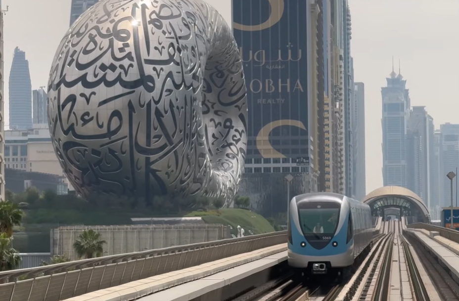 দুবাই মেট্রো চলাচলের সময় বাড়ছে রবিবার থেকে