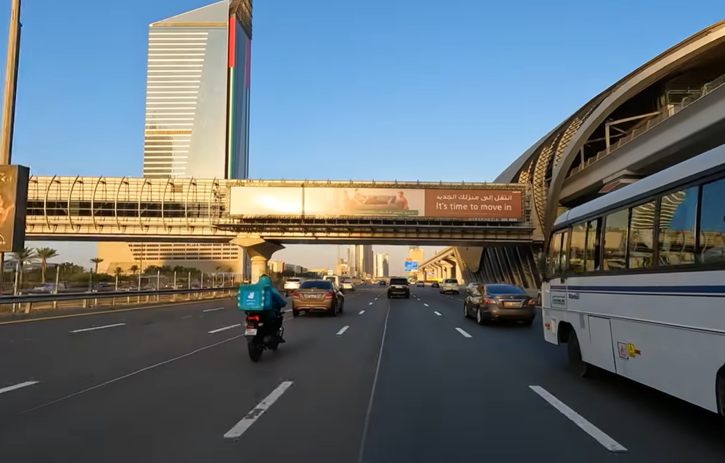 ট্রাফিক ডাইভারশন নিয়ম কঠোর করল আবুধাবি